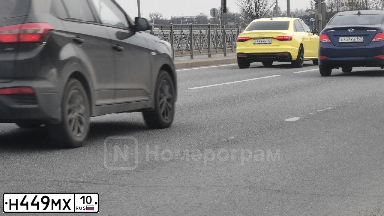 Фото автомобиля LANDROVER RANGE ROVER SPORT, 2015 — госномер Р010ЕН152. Цвет: ЯРКО-БЕЛЫЙ