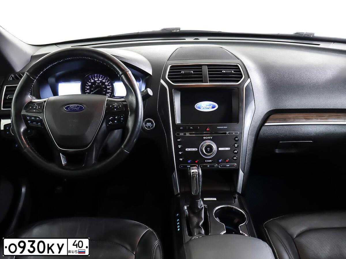 Фото автомобиля FORD EXPLORER, 2017 — госномер О930КУ40. Цвет: Белый