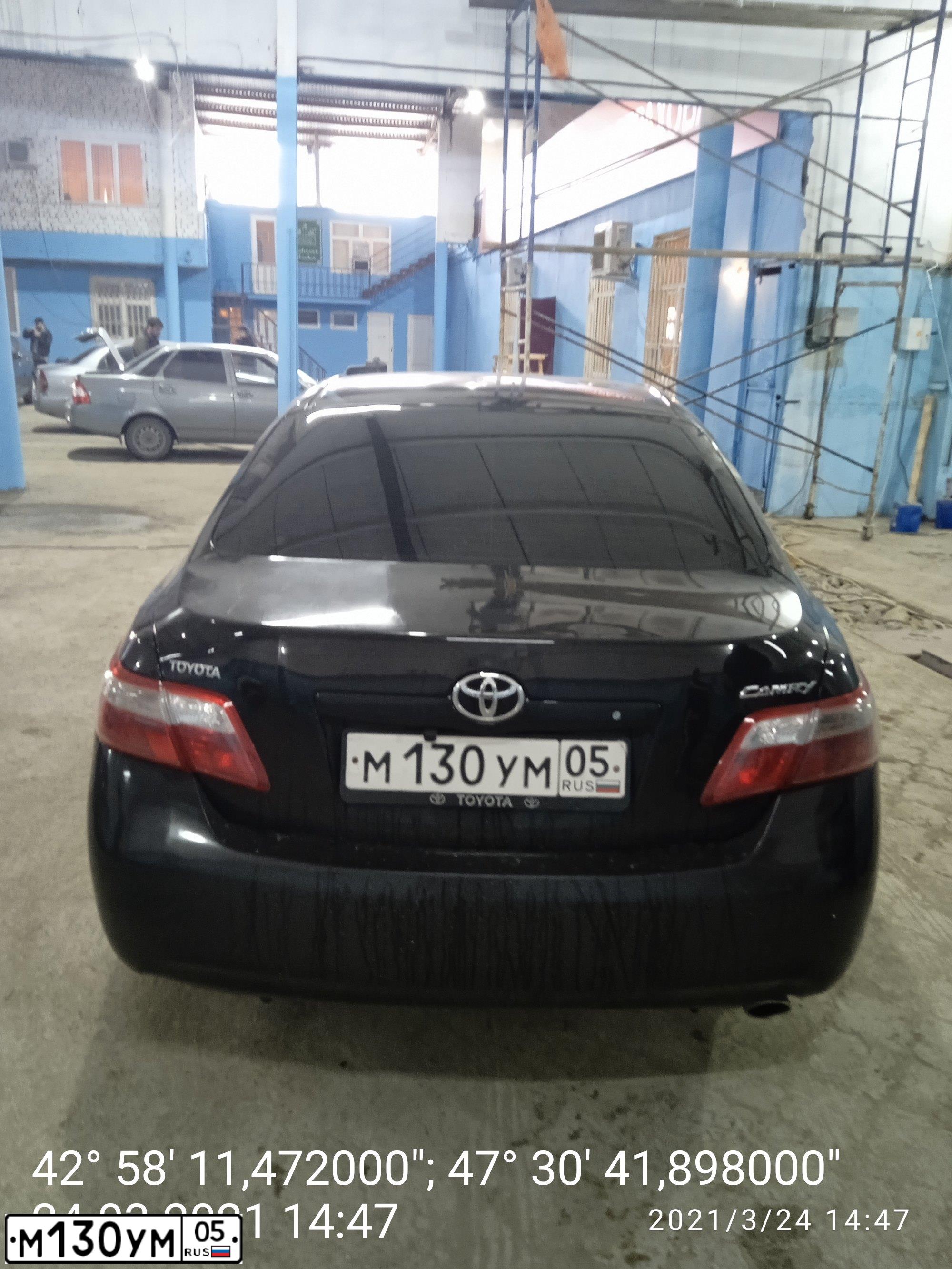 Фото автомобиля TOYOTA CAMRY, 2006 — госномер М130УМ05. Цвет: ЧЕРНЫЙ