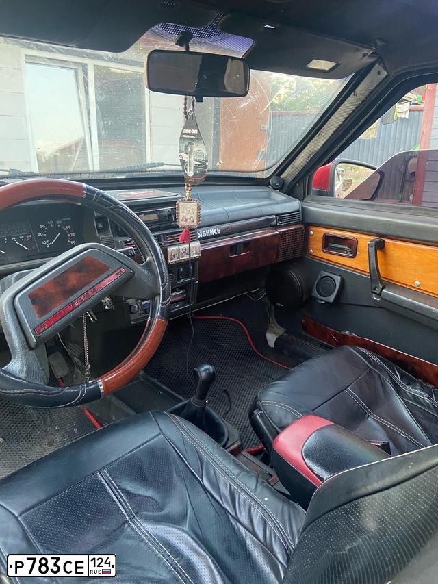 Фото автомобиля LADA 2109 SAMARA, 2000 — госномер С669ТК124. Цвет: Красный
