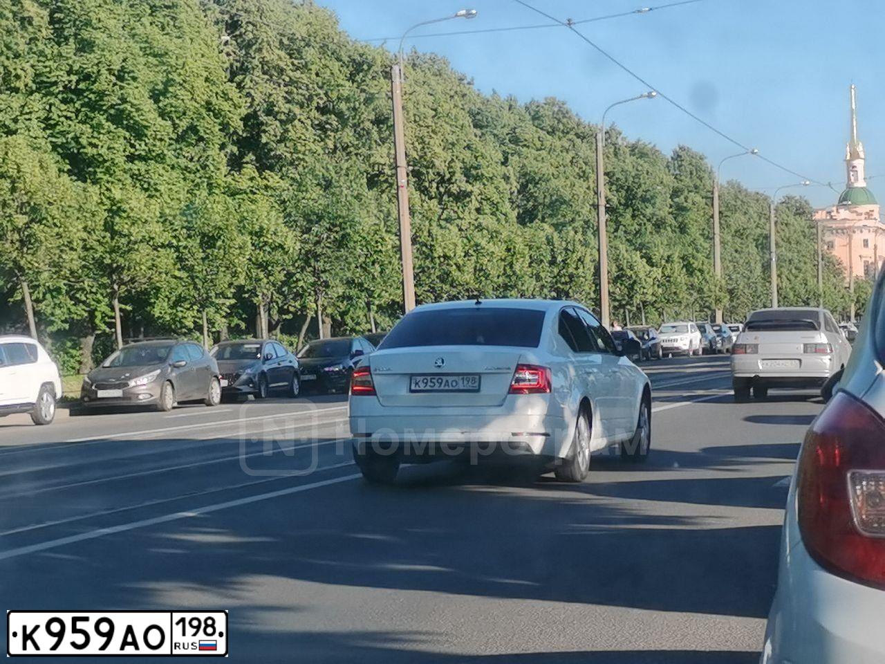 Фото автомобиля SKODA OCTAVIA, 2020. Цвет: Белый