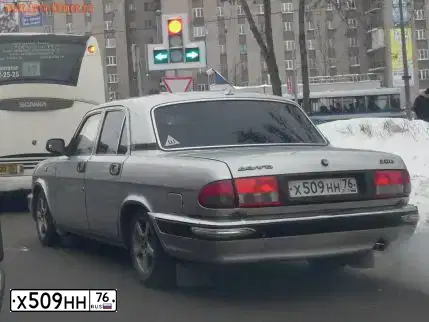 Фото автомобиля GAZ 3110 WOLGA, 1999 — госномер Х509НН76. Цвет: СЕРЕБРИСТЫЙ