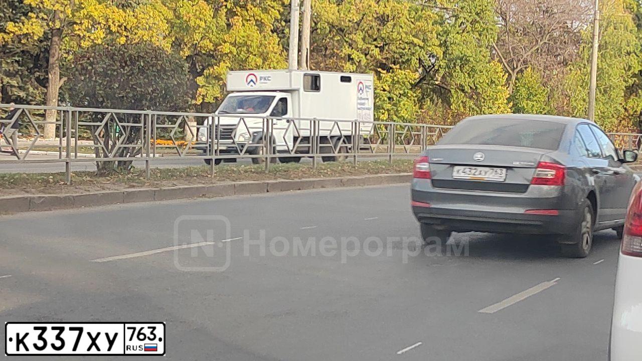 Фото автомобиля HYUNDAI SOLARIS, 2015 — госномер Х835ЕА763. Цвет: Белый