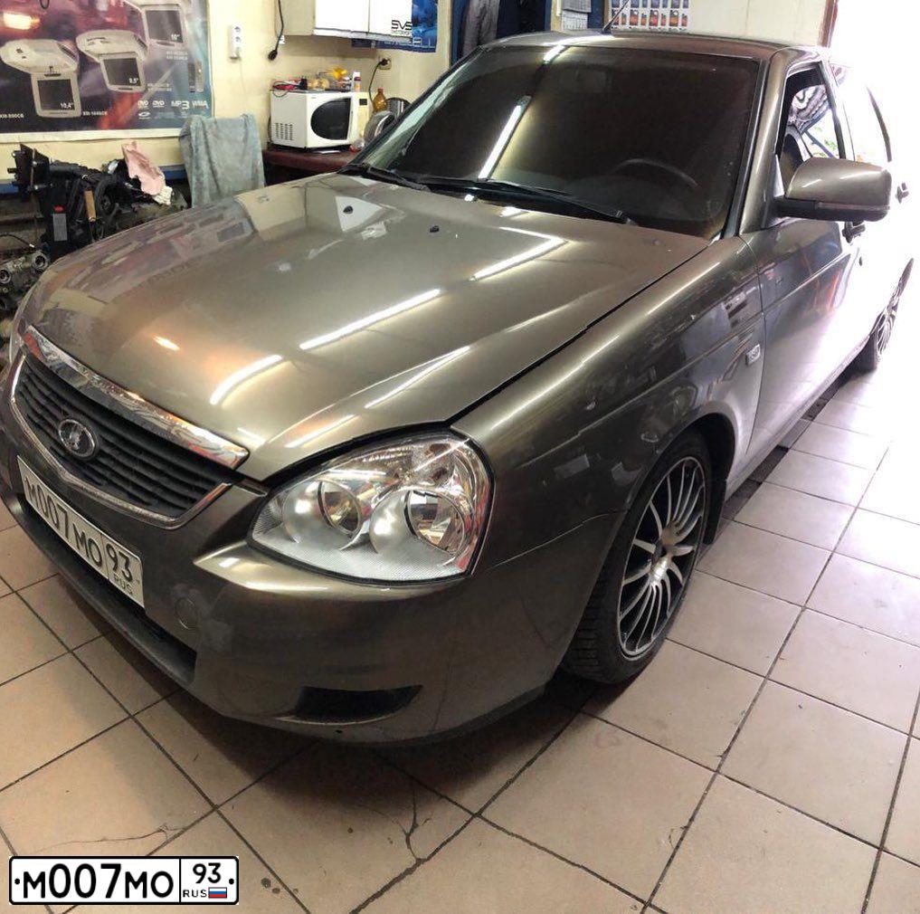 Фото автомобиля TOYOTA CAMRY, 2012 — госномер М550ММ93. Цвет: СЕРЕБРИСТЫЙ МЕТАЛЛИК