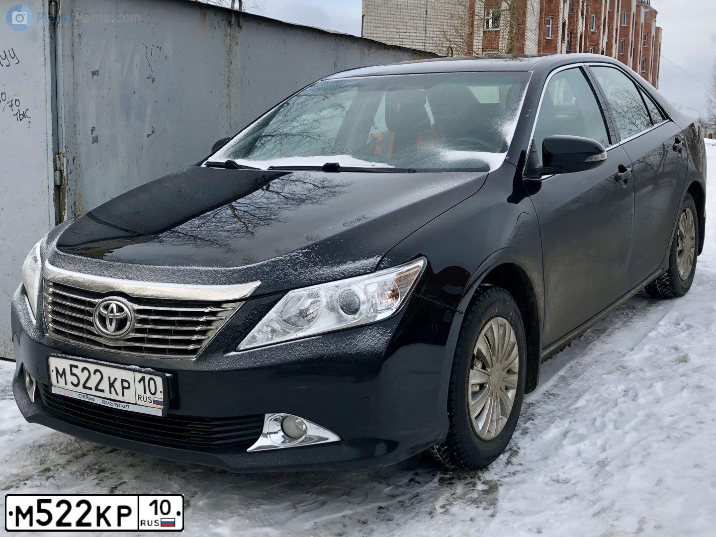 Фото автомобиля TOYOTA CAMRY, 2014 — госномер К285СК124. Цвет: ЧЕРНЫЙ МЕТАЛЛИК