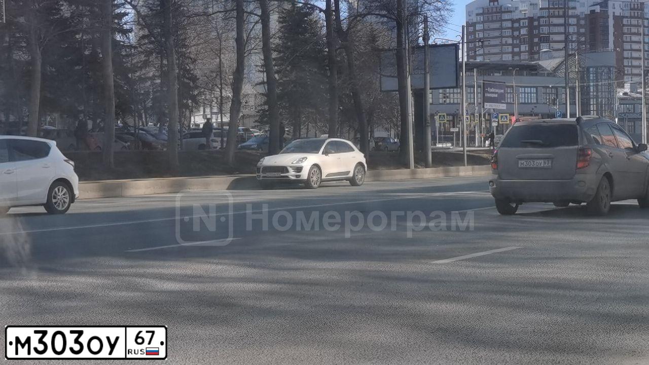 Фото автомобиля KIA RIO, 2018 — госномер М303ОУ67. Цвет: синий