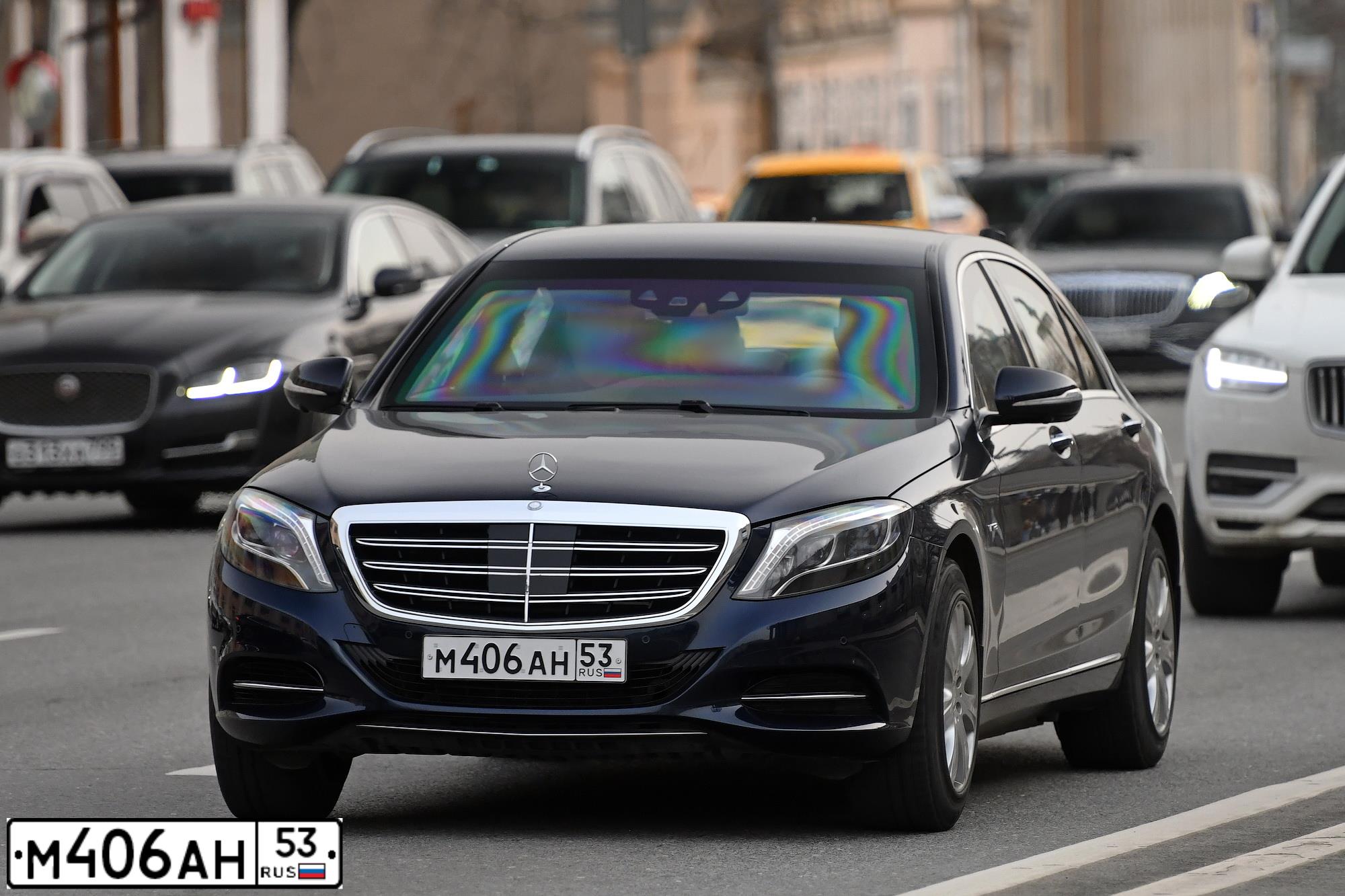 Фото автомобиля MERCEDES S-KLASSE, 2015 — госномер М406АН53. Цвет: синий