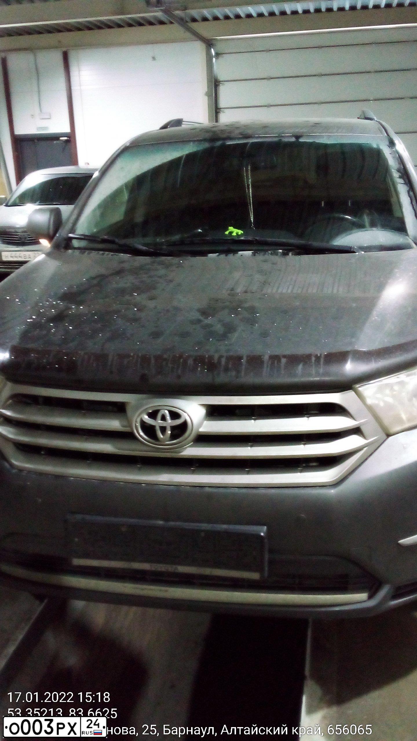 Фото автомобиля TOYOTA HIGHLANDER, 2012 — госномер В887ВС122