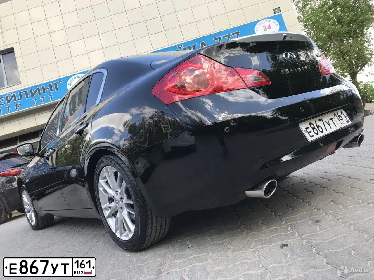 Фото автомобиля INFINITI I M, 2012 — госномер Т724МР761. Цвет: Белый