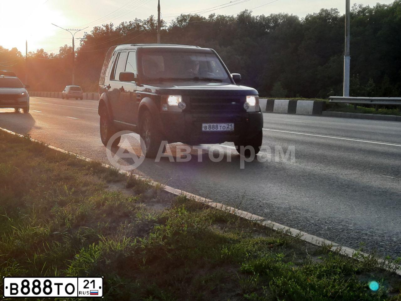 Фото автомобиля LANDROVER DISCOVERY, 2006 — госномер С999РХ64. Цвет: ЧЕРНЫЙ