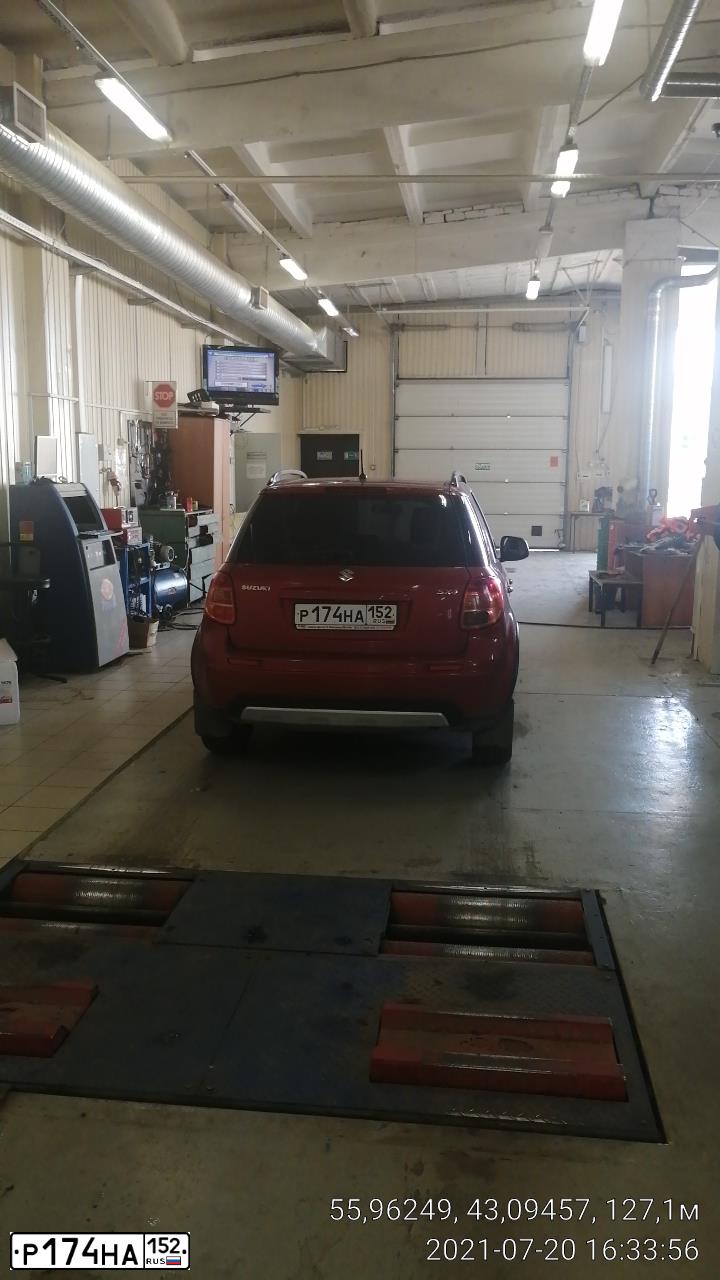 Фото автомобиля SUZUKI SX 4, 2010 — госномер В777РЕ152. Цвет: ОРАНЖЕВЫЙ