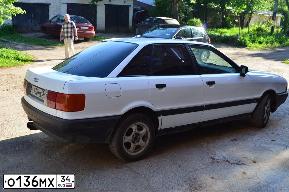 Фото автомобиля AUDI 80, 1988 — госномер В966КН82. Цвет: БЕЛЫЙ