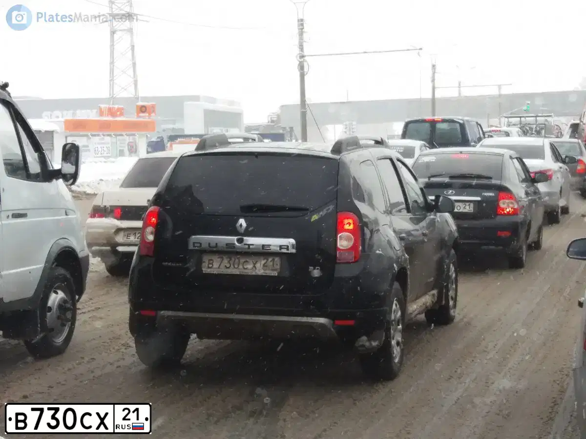 Фото автомобиля RENAULT DUSTER, 2013 — госномер В730СХ21. Цвет: ЧЕРНЫЙ