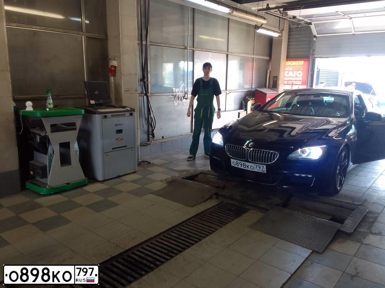 Фото автомобиля BMW W SERIE 6, 2012 — госномер О898КО797. Цвет: ЧЕРНЫЙ
