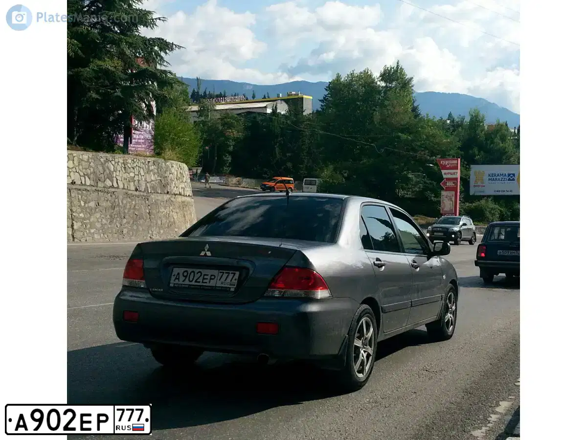 Фото автомобиля MITSUBISHI LANCER, 2006 — госномер Х169ВА180. Цвет: СЕРЫЙ МЕТАЛЛИК
