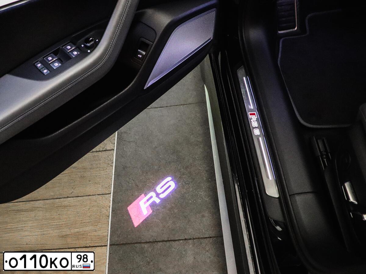 Фото автомобиля BMW M5, 2018 — госномер М400ОХ82. Цвет: Серебристый
