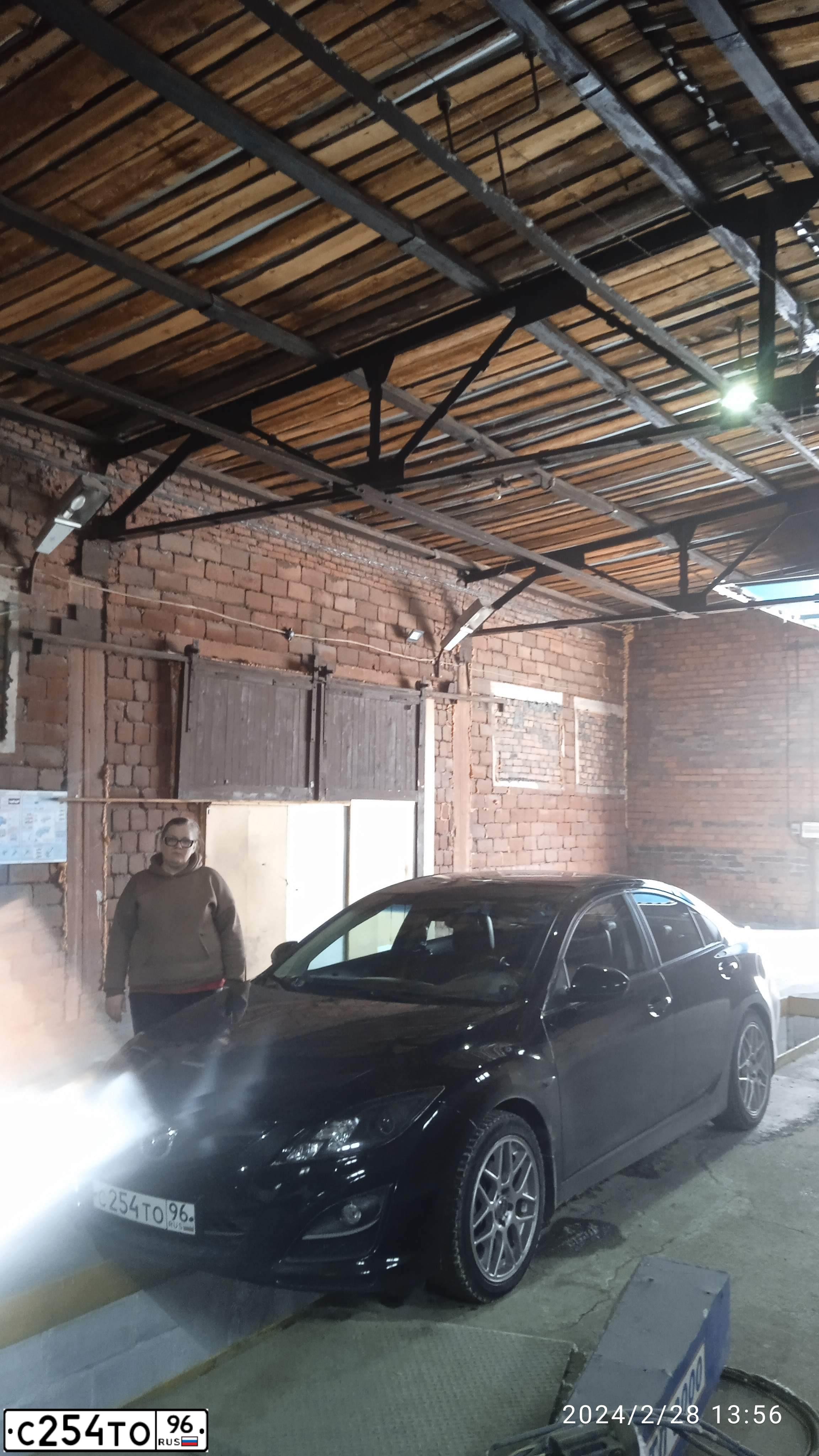 Фото автомобиля MAZDA 6, 2011 — госномер С254ТО96. Цвет: ЧЕРНЫЙ