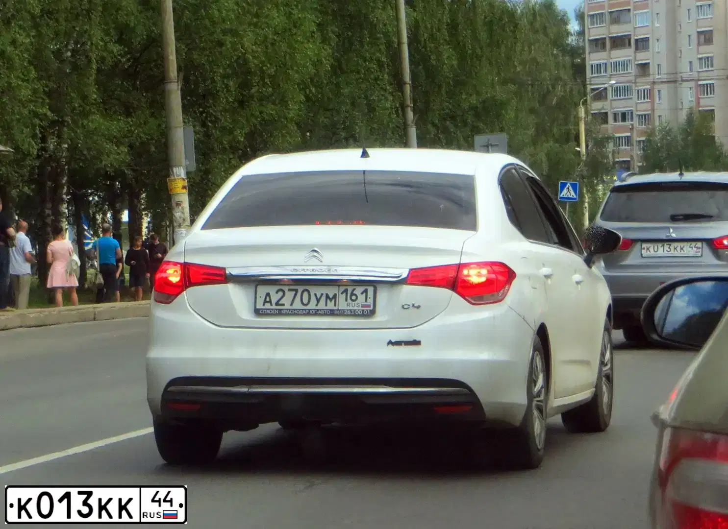 Фото автомобиля MITSUBISHI ASX, 2013 — госномер К013КК44. Цвет: СЕРЫЙ