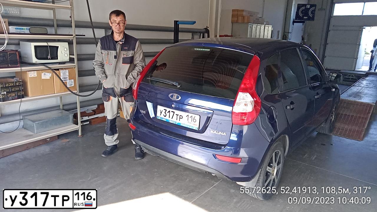 Фото автомобиля LADA 2192, 2015 — госномер М658ТН716. Цвет: СИНИЙ
