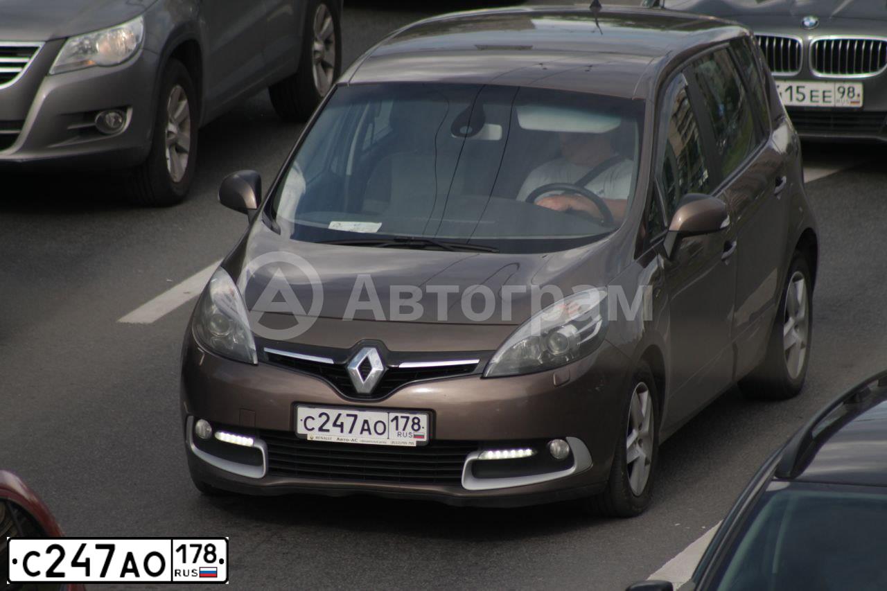 Фото автомобиля RENAULT MEGANE /GRAND/ SCENIC, 2014 — госномер С247АО178. Цвет: КОРИЧНЕВЫЙ