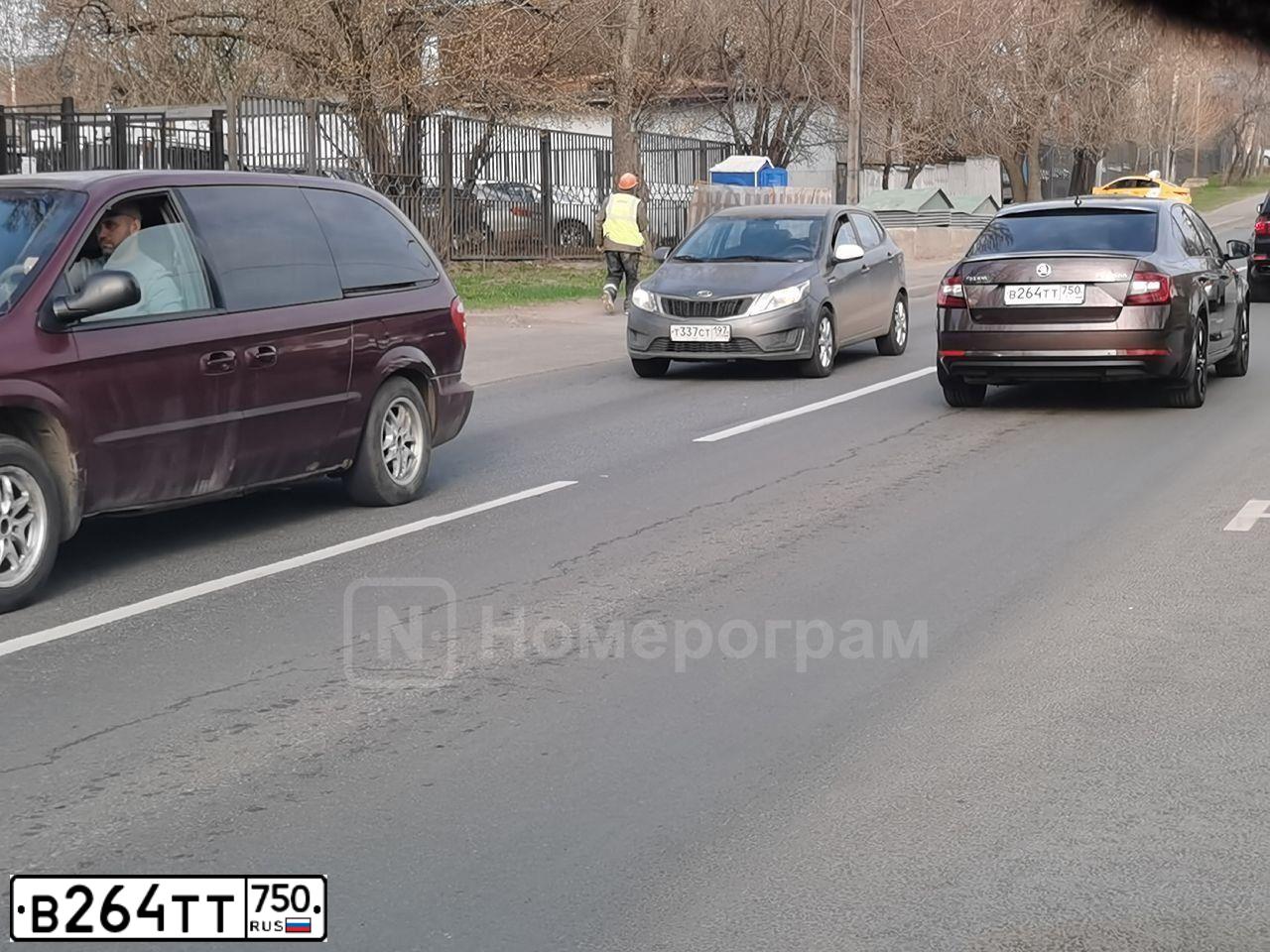 Фото автомобиля SKODA OCTAVIA, 2018 — госномер В264ТТ750. Цвет: Коричневый