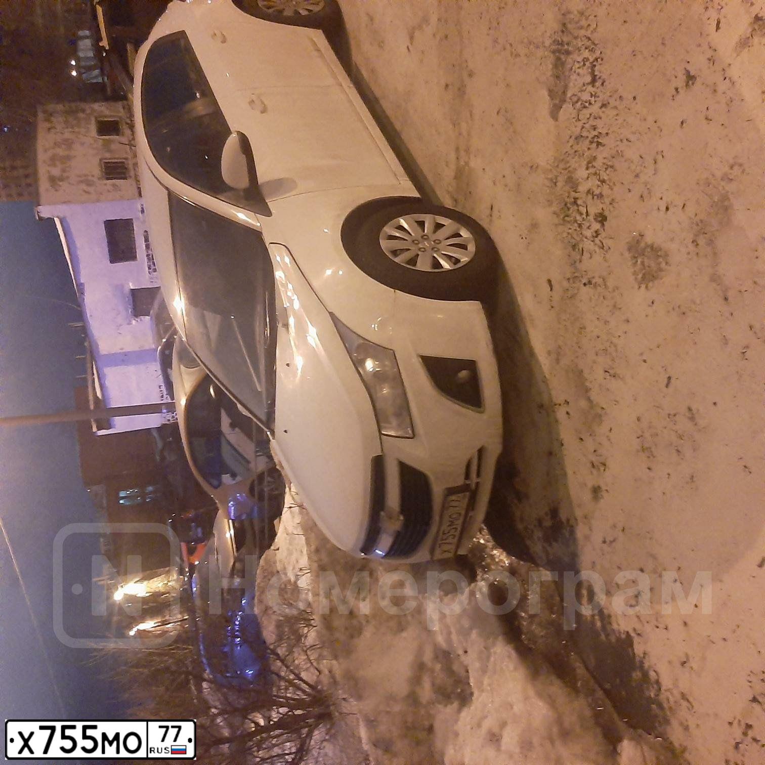 Фото автомобиля CHEVROLET CRUZE, 2013 — госномер Х755МО77. Цвет: БЕЛЫЙ