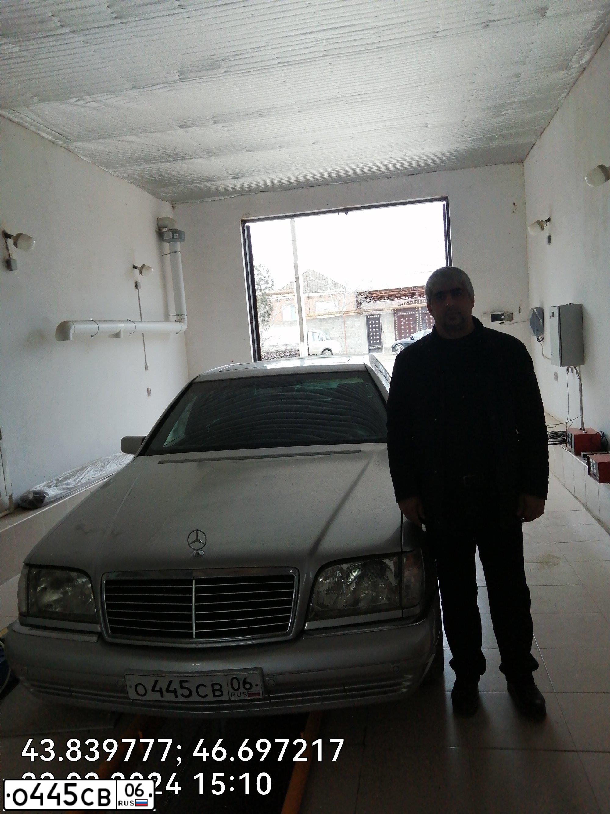 Фото автомобиля MERCEDES S-KLASSE, 1997 — госномер Т537ХС36. Цвет: Серебристый