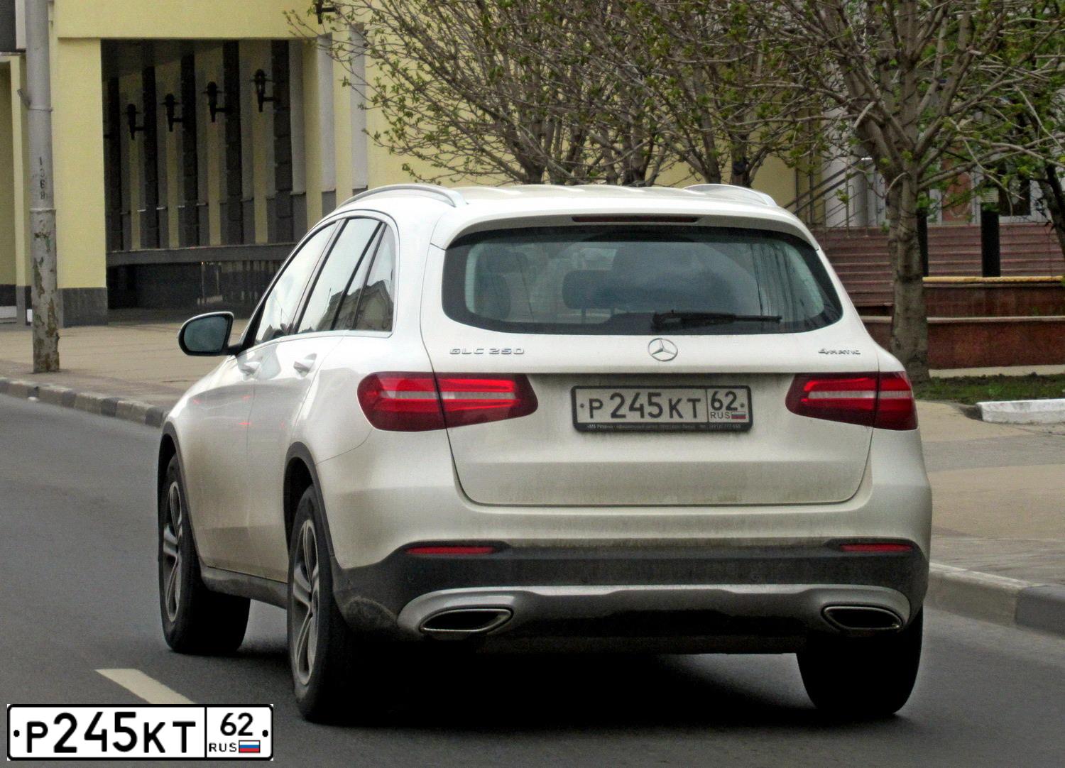 Фото автомобиля MERCEDES GLK-KLASSE, 2014 — госномер Р245КТ62. Цвет: СЕРЫЙ
