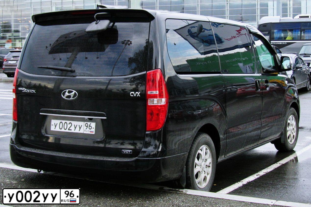 Фото автомобиля HYUNDAI GRAND STAREX, 2011 — госномер О787МР190. Цвет: ЧЕРНЫЙ