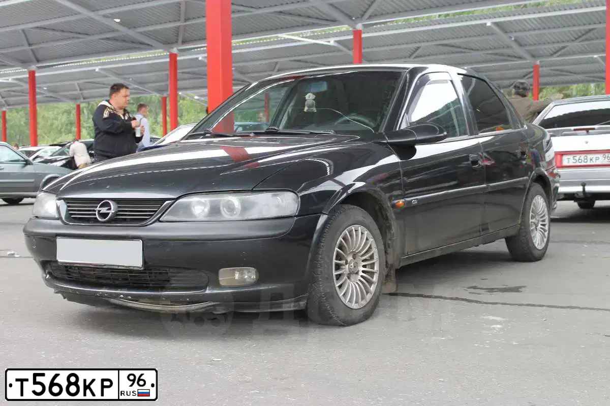 Фото автомобиля LADA 2106, 1997 — госномер Т568КР66. Цвет: ТЕМНО-СИНИЙ