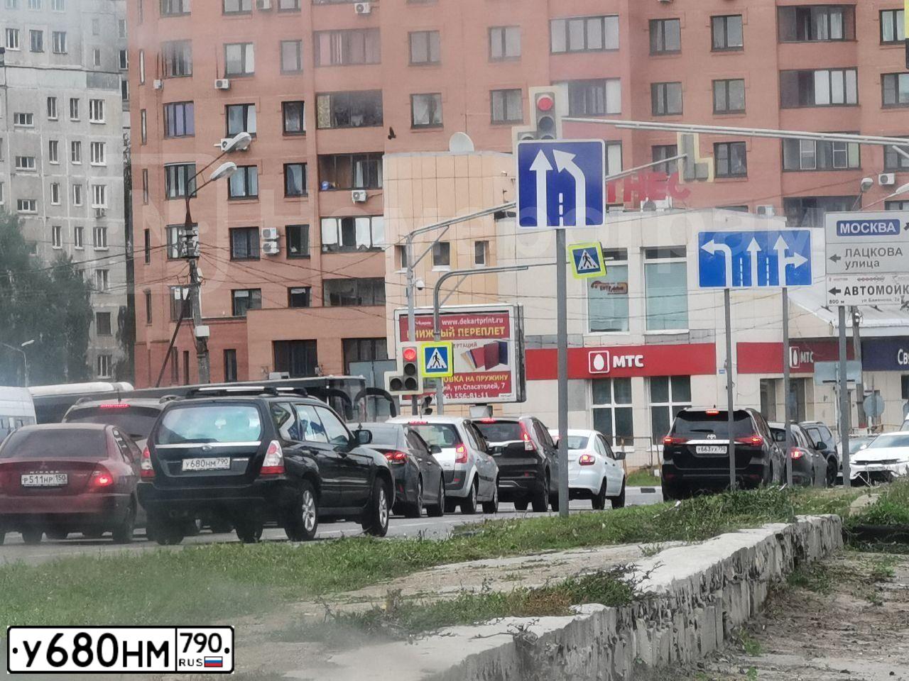 Фото автомобиля SUBARU FORESTER, 2006 — госномер У680НМ790. Цвет: ЧЕРНЫЙ