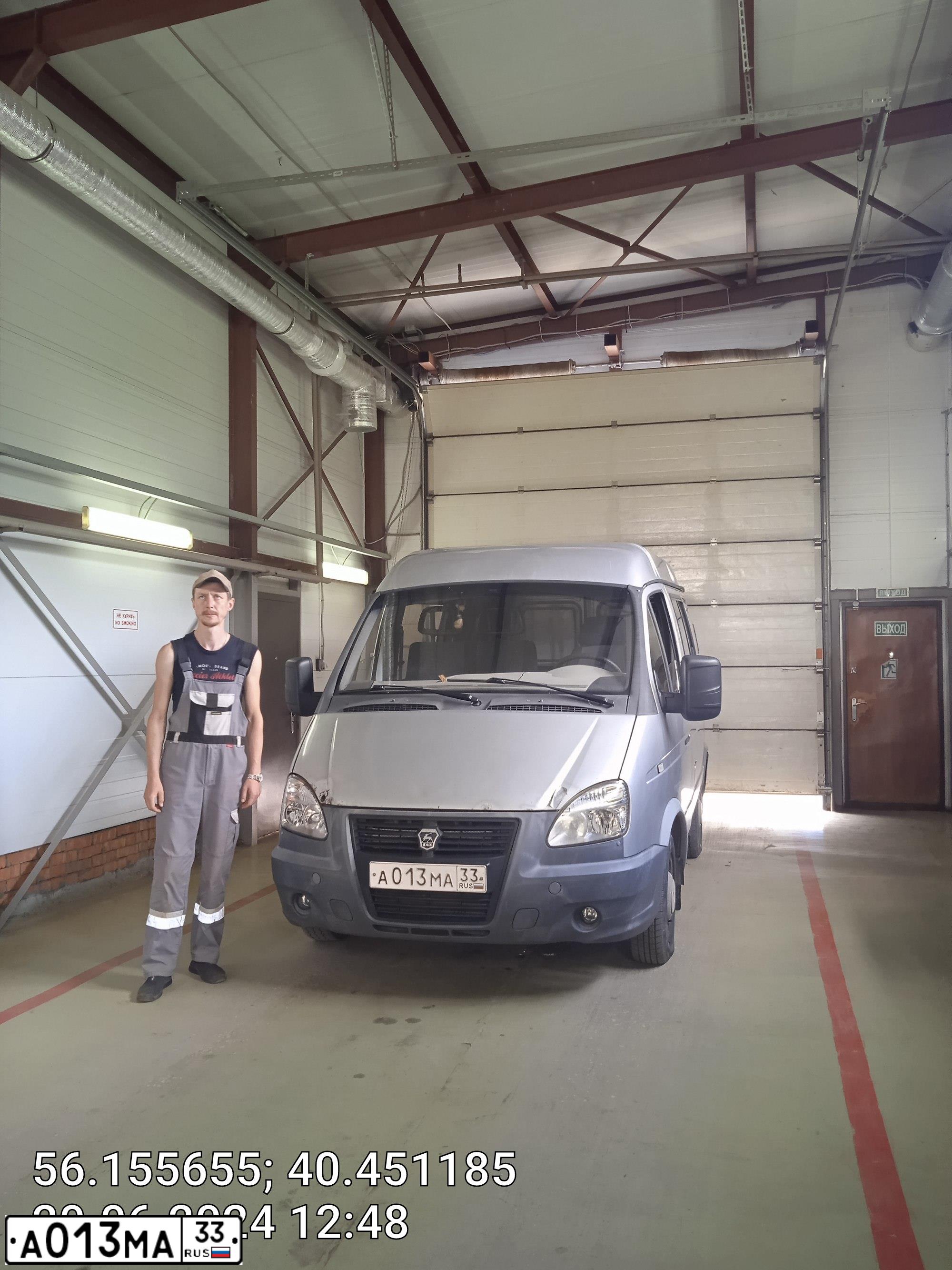 Фото автомобиля LADA 2109 SAMARA, 2003 — госномер А013МА33. Цвет: СЕРЕБРИСТО-СЕРЫЙ