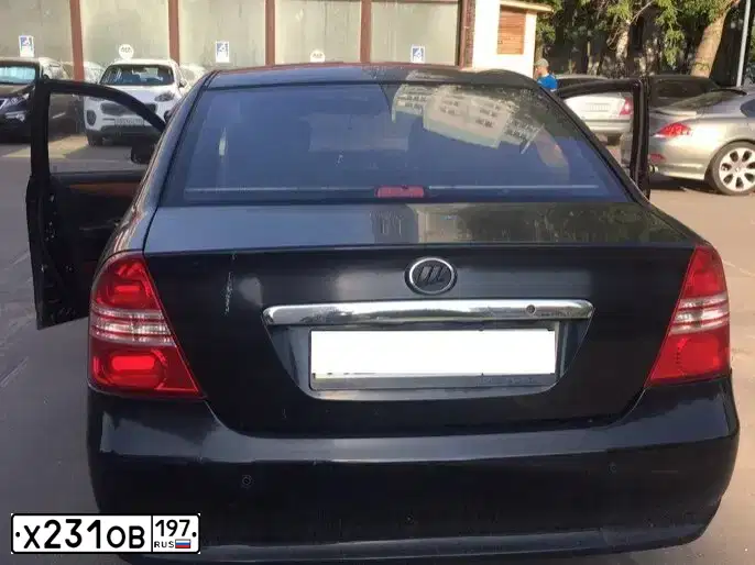 Фото автомобиля LIFAN SOLANO, 2011 — госномер У609ММ790. Цвет: ЧЕРНЫЙ