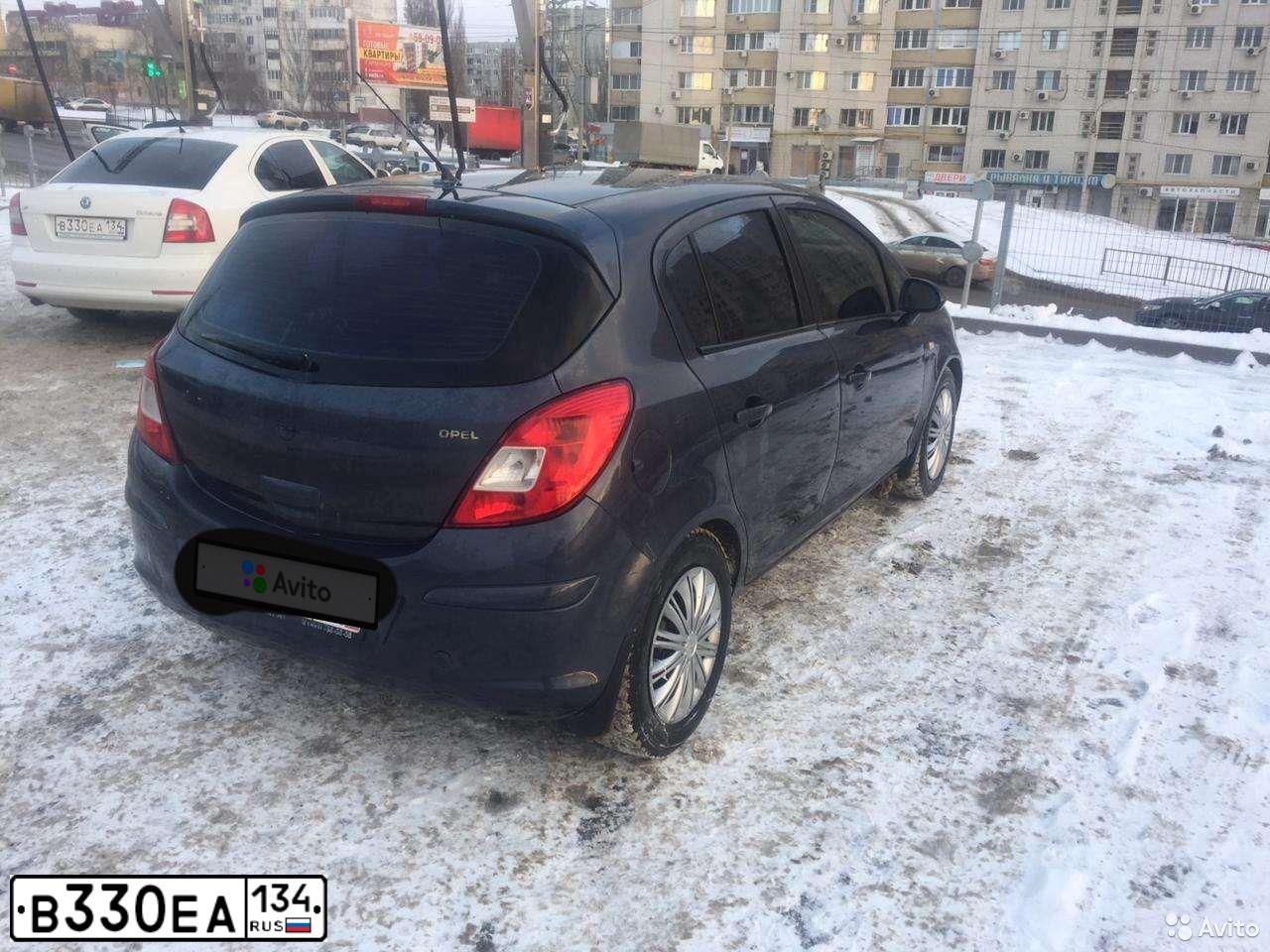 Фото автомобиля SKODA OCTAVIA, 2011 — госномер В330ЕА134. Цвет: БЕЛЫЙ