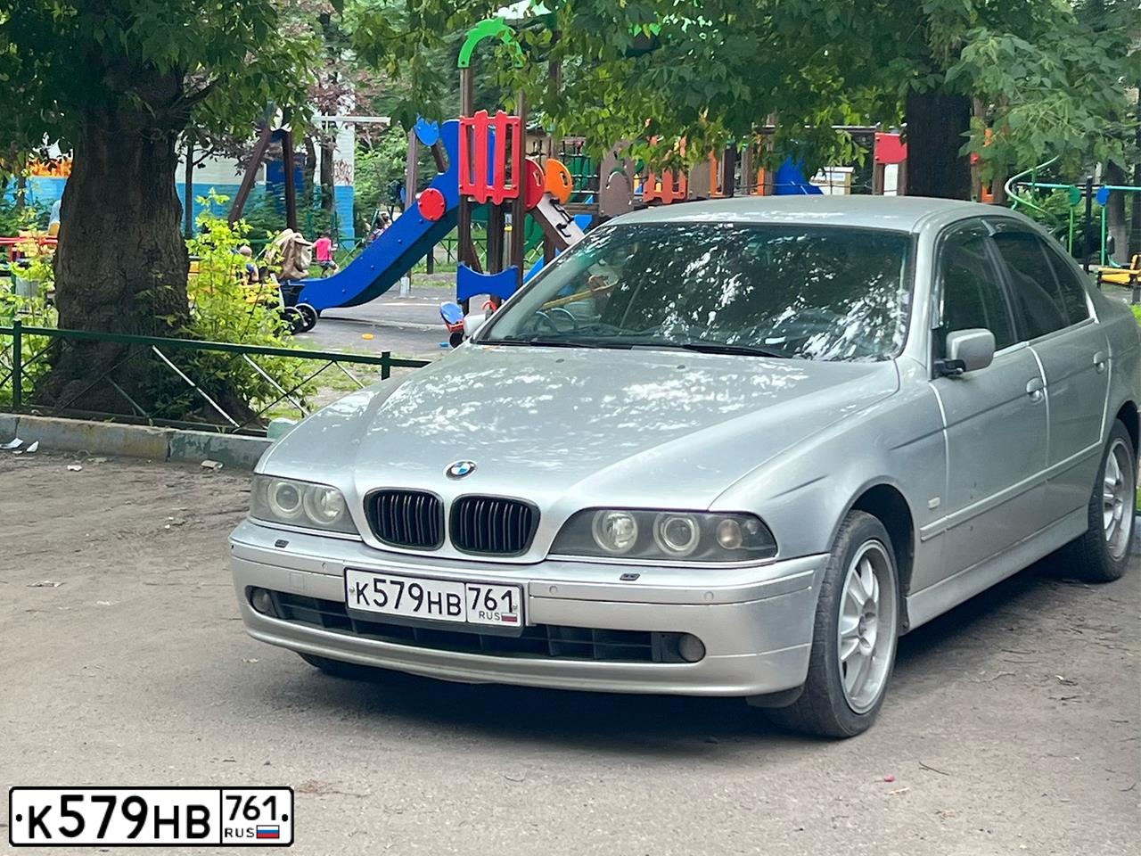 Фото автомобиля BMW 525IA, 2002 — госномер У782ХЕ716. Цвет: Серебристый