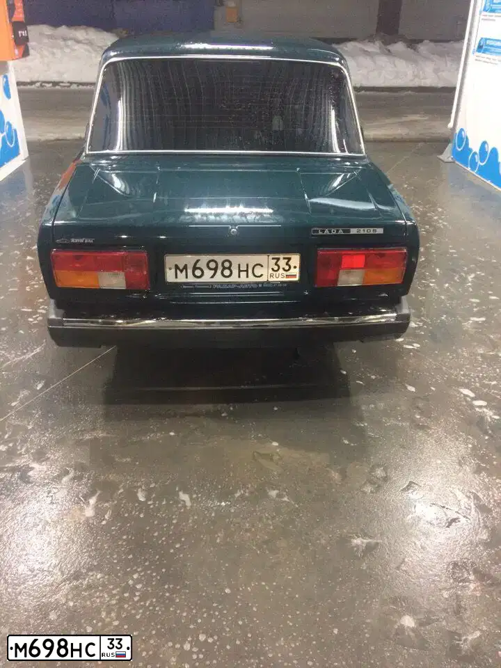 Фото автомобиля LADA 2105, 2005 — госномер М698НС33. Цвет: Темно-зеленый