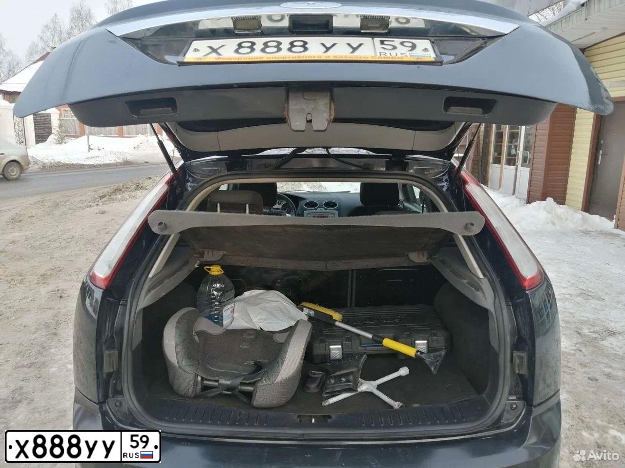 Фото автомобиля FORD FOCUS, 2008 — госномер Х888УУ59. Цвет: ЧЕРНЫЙ