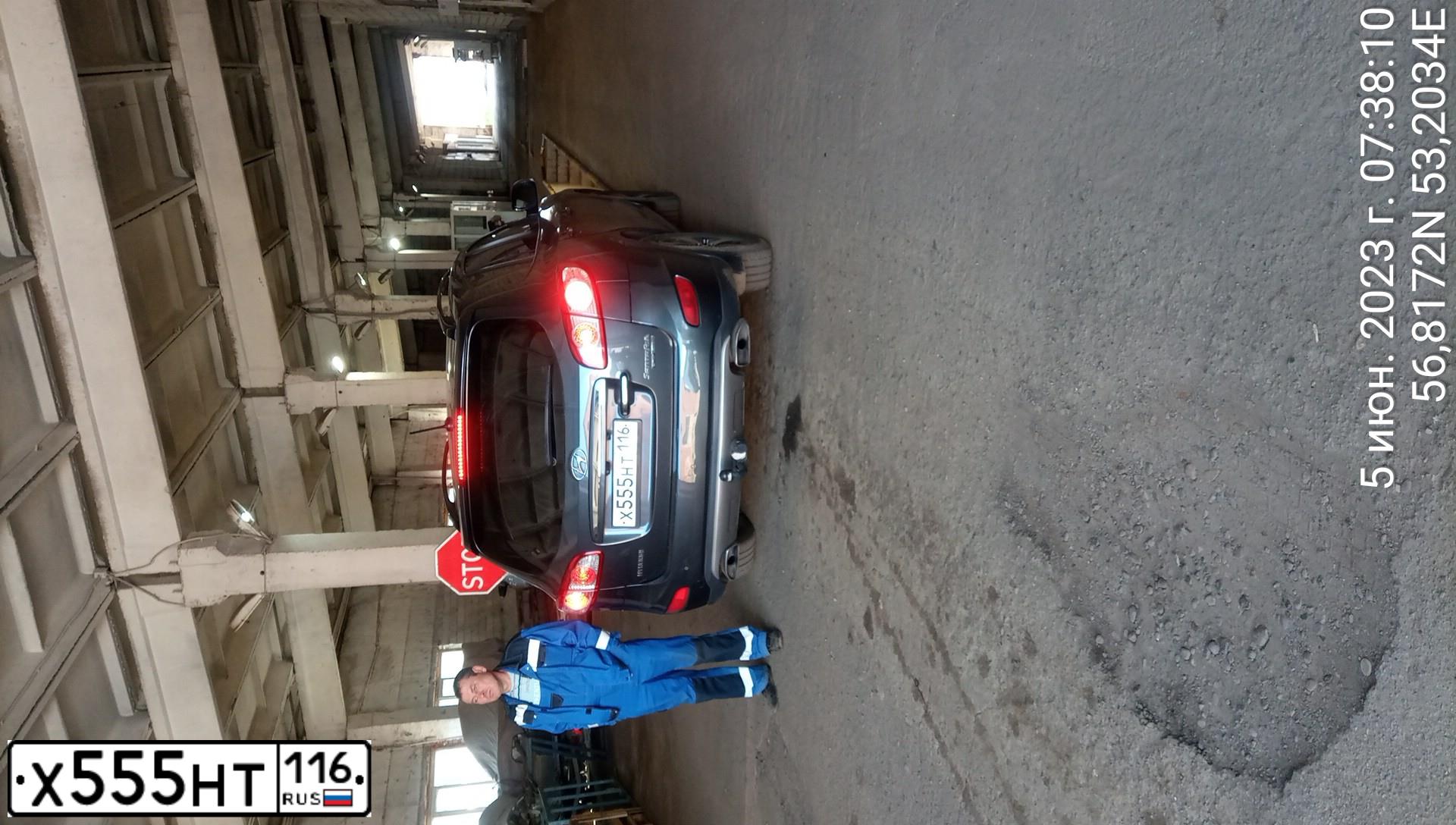 Фото автомобиля VOLVO S60, 2012 — госномер Х555НТ116. Цвет: ЧЕРНЫЙ