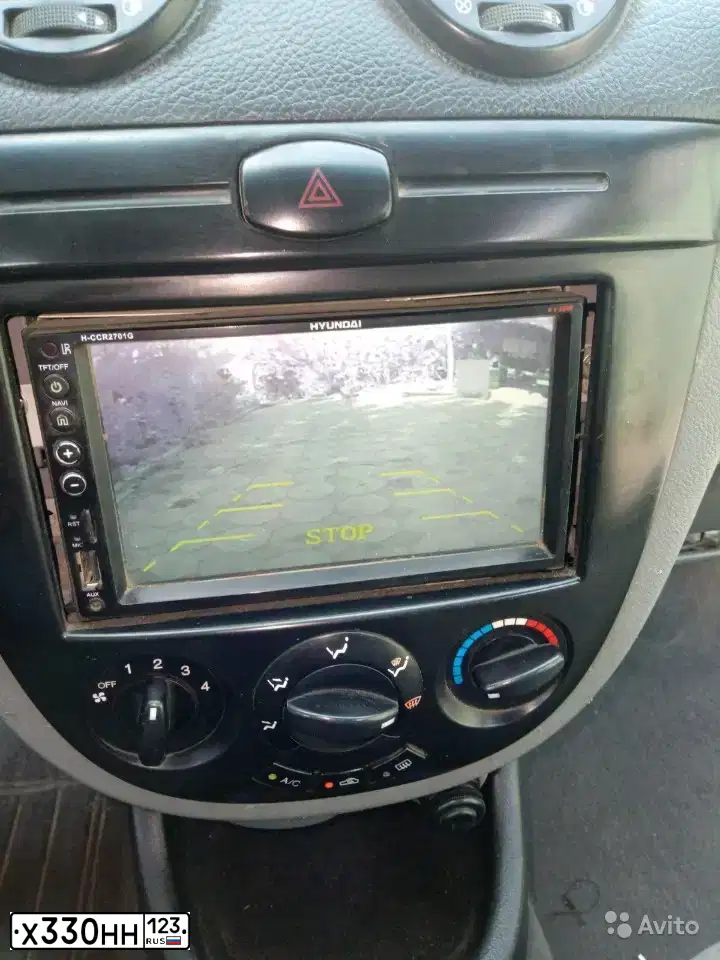 Фото автомобиля CHEVROLET CAPTIVA, 2015 — госномер Р219ТН198. Цвет: Белый
