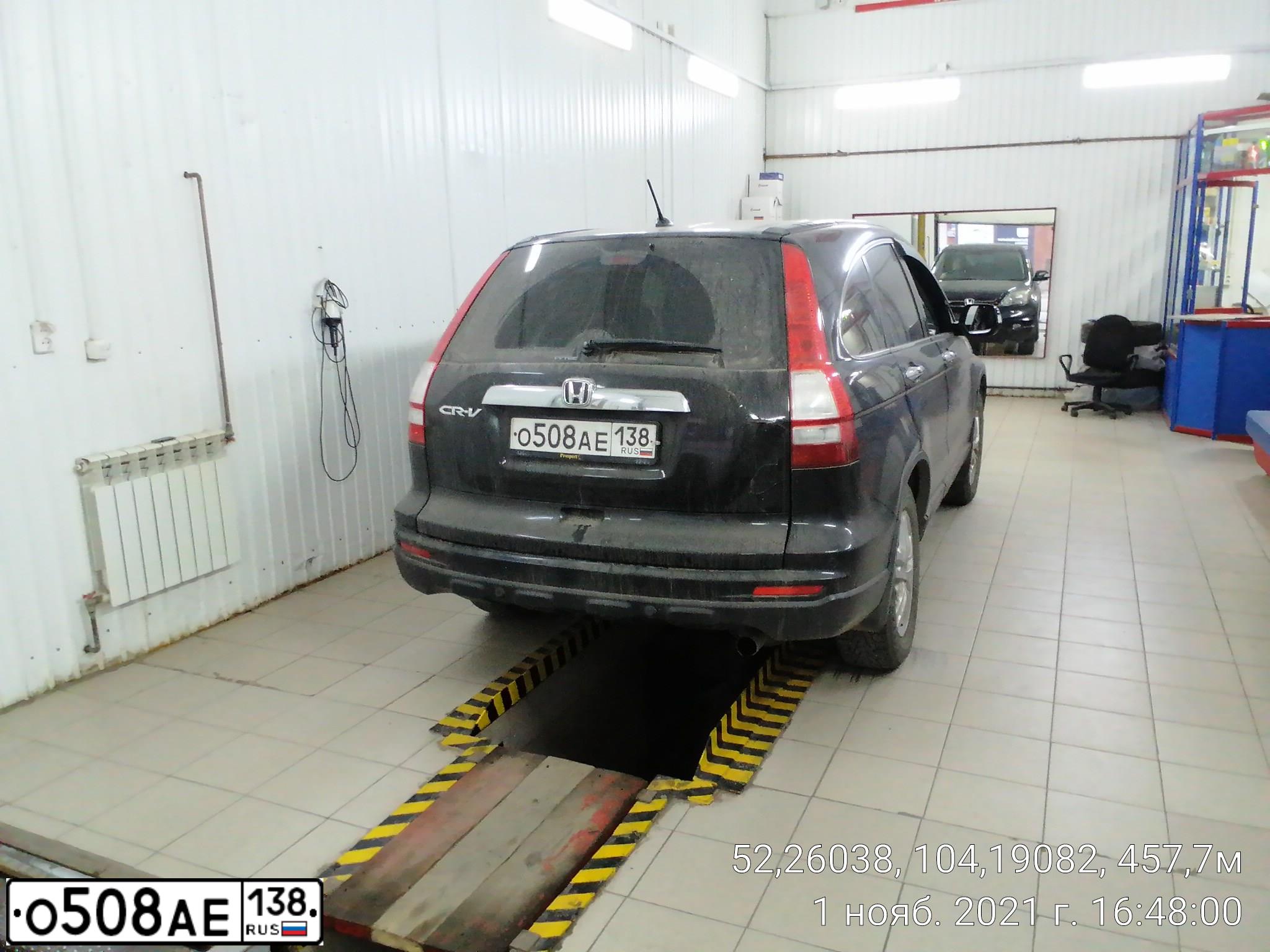 Фото автомобиля HONDA CR-V, 2012 — госномер О508АЕ138. Цвет: ЧЕРНЫЙ
