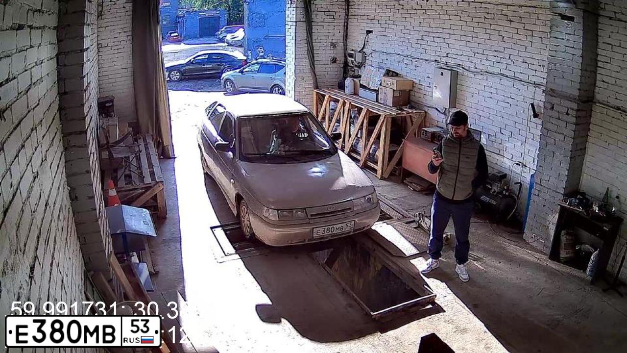 Фото автомобиля LADA 2111, 2007 — госномер С992ВЕ198