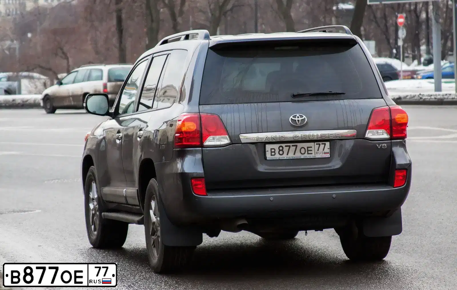 Фото автомобиля LADA 2104, 1996 — госномер В877ОЕ77. Цвет: СИНЕ-ЗЕЛЕНЫЙ
