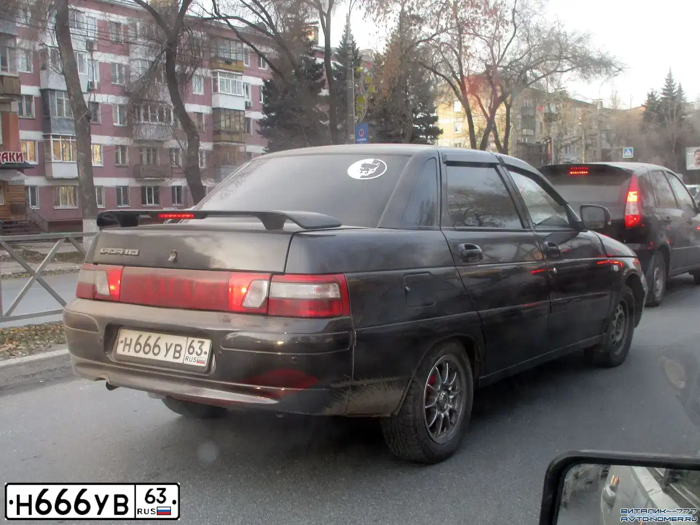 Фото автомобиля LADA 2110, 2005 — госномер Н666УВ63. Цвет: ГРАФИТОВЫЙ МЕТАЛЛИК
