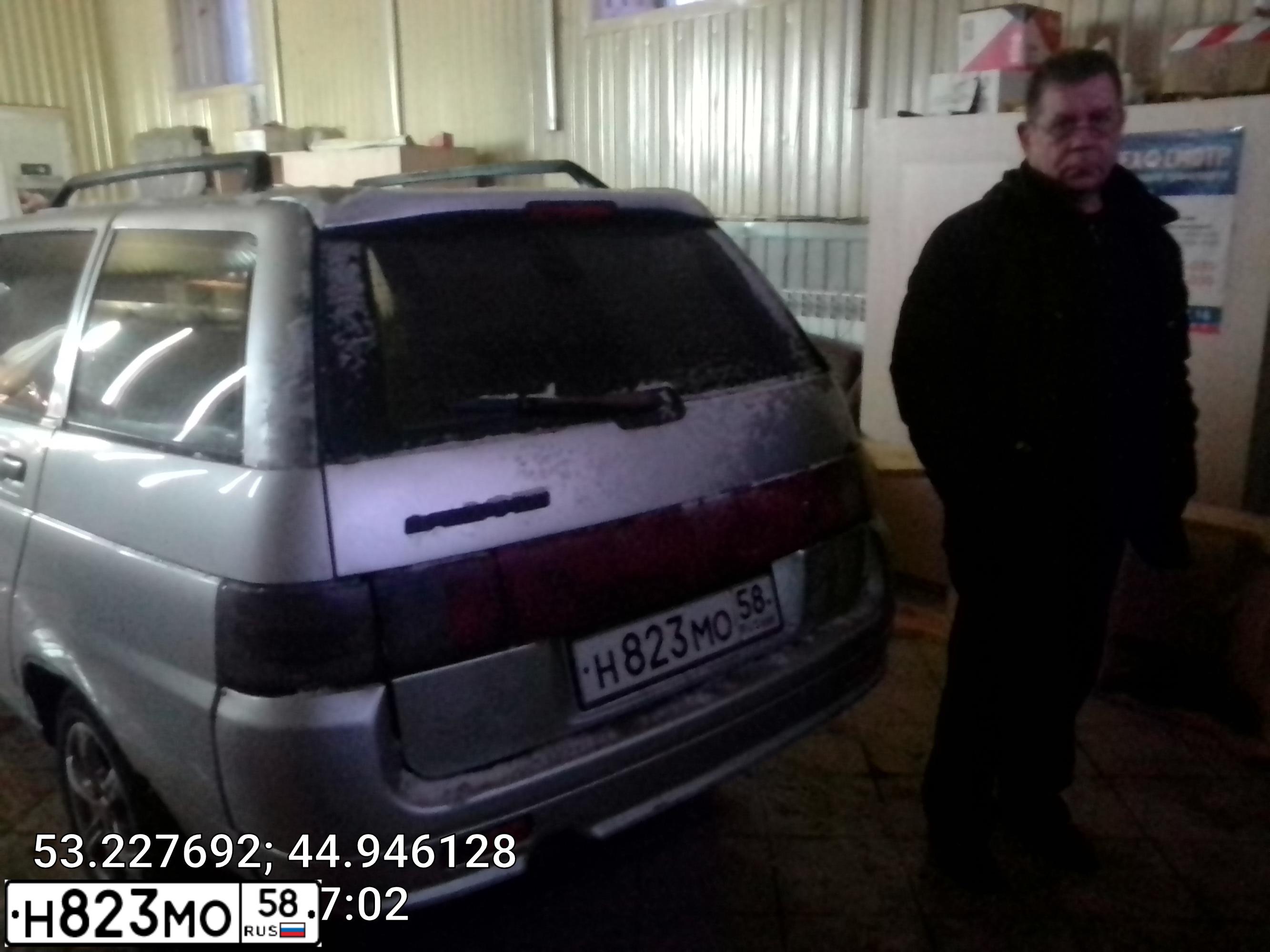 Фото автомобиля LADA 2111 LADA, 2001 — госномер К651УР63. Цвет: СВЕТЛО-СЕРЕБРИСТЫЙ МЕТАЛЛ