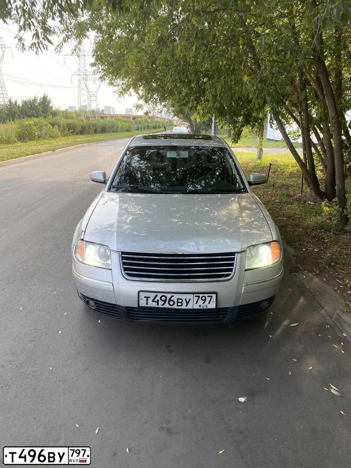 Фото автомобиля VOLKSWAGEN PASSAT, 2002 — госномер Т496ВУ797. Цвет: СЕРЫЙ