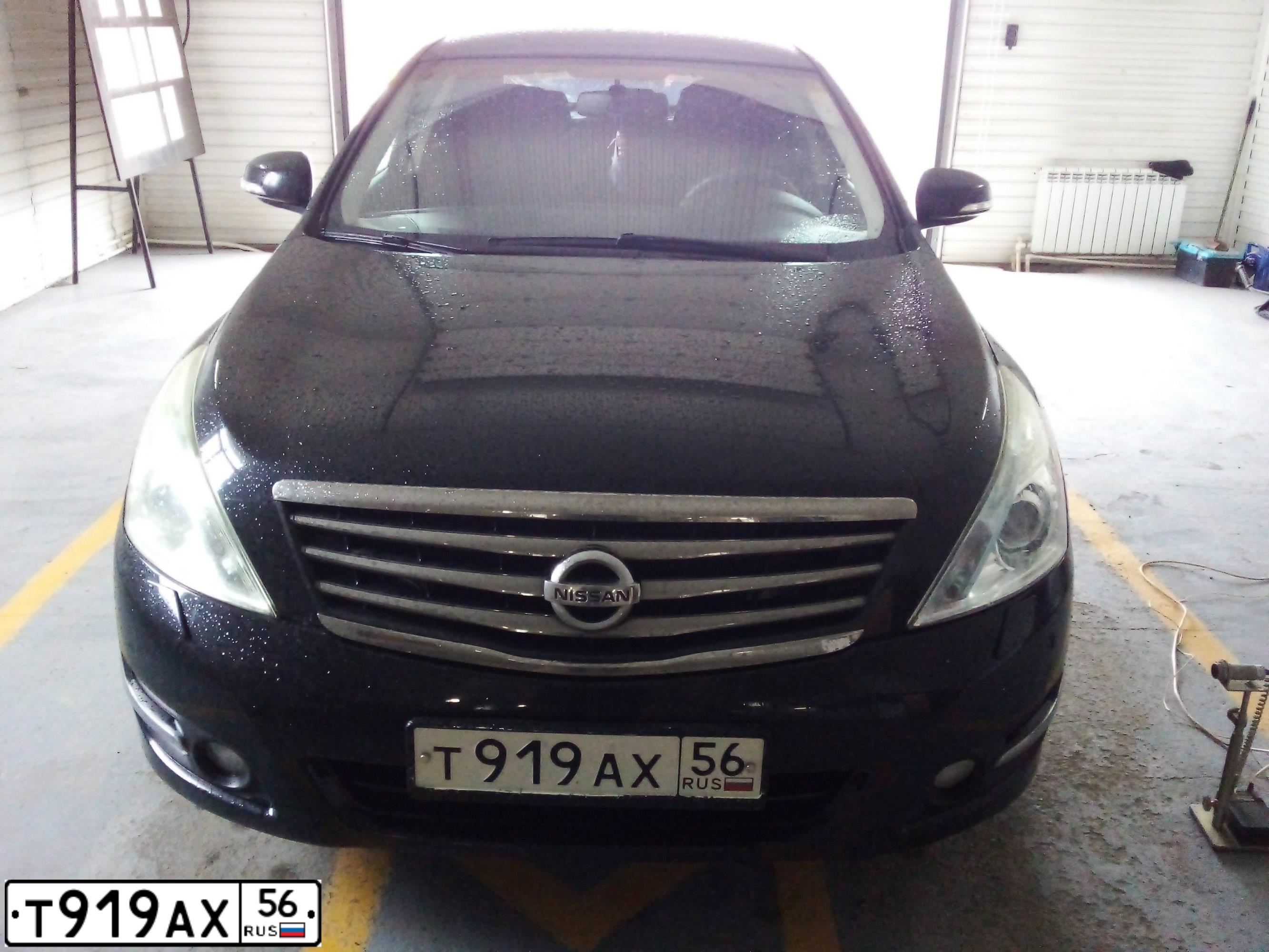 Фото автомобиля NISSAN TEANA, 2011 — госномер К335АЕ156. Цвет: ЧЕРНЫЙ