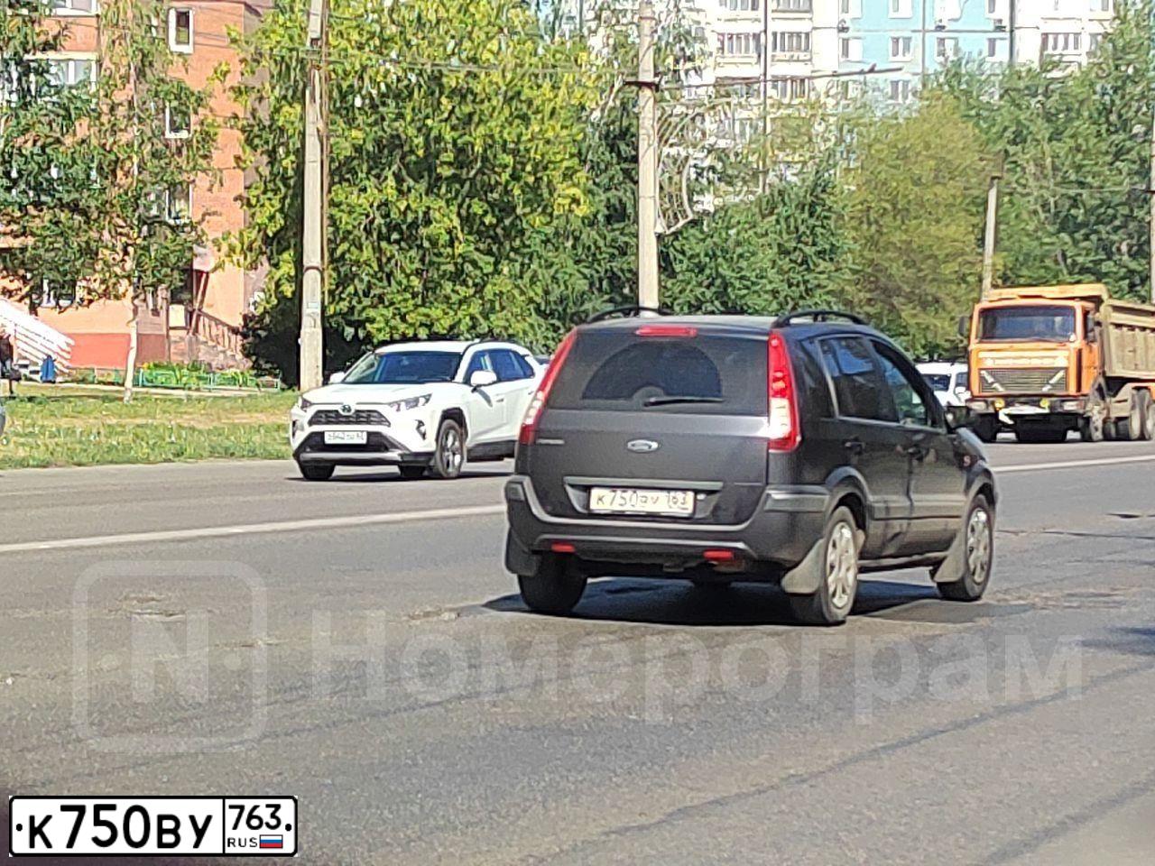 Фото автомобиля KIA SORENTO, 2020 — госномер К676ВС82. Цвет: Белый