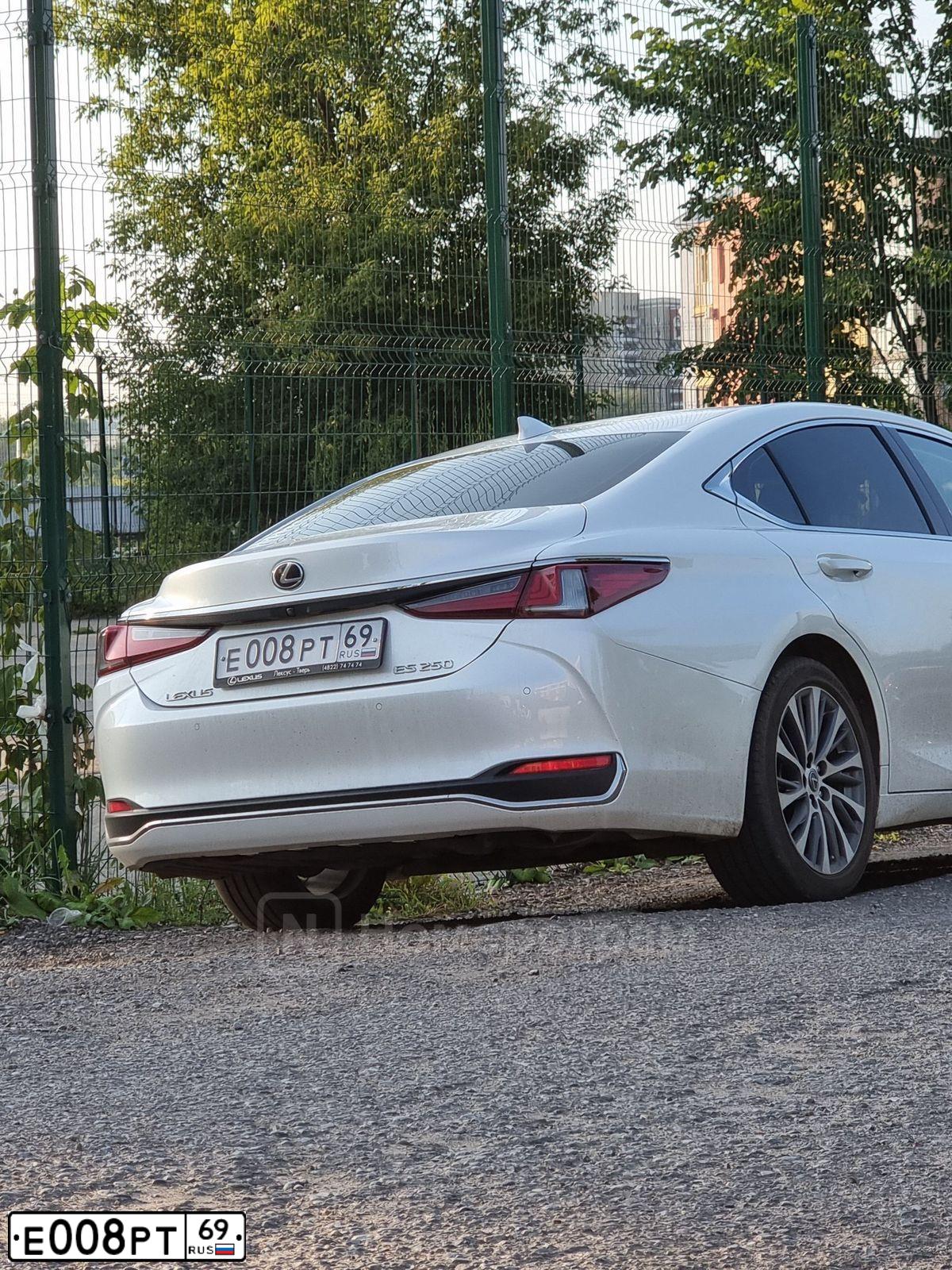 Фото автомобиля TOYOTA CAMRY, 2019 — госномер А222ВН95. Цвет: ЧЕРНЫЙ