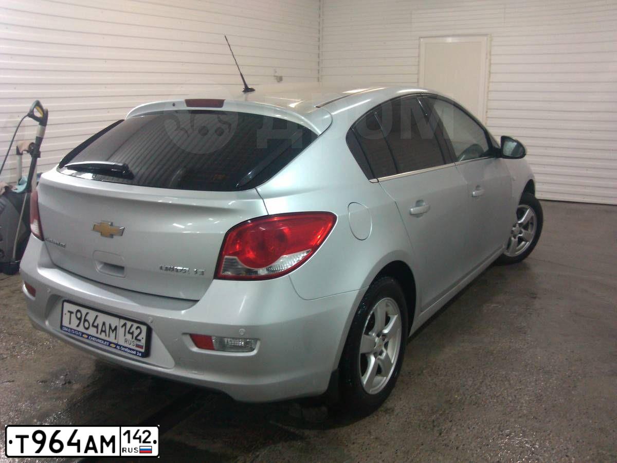 Фото автомобиля CHEVROLET CRUZE, 2011 — госномер Р460НМ198. Цвет: СЕРЫЙ