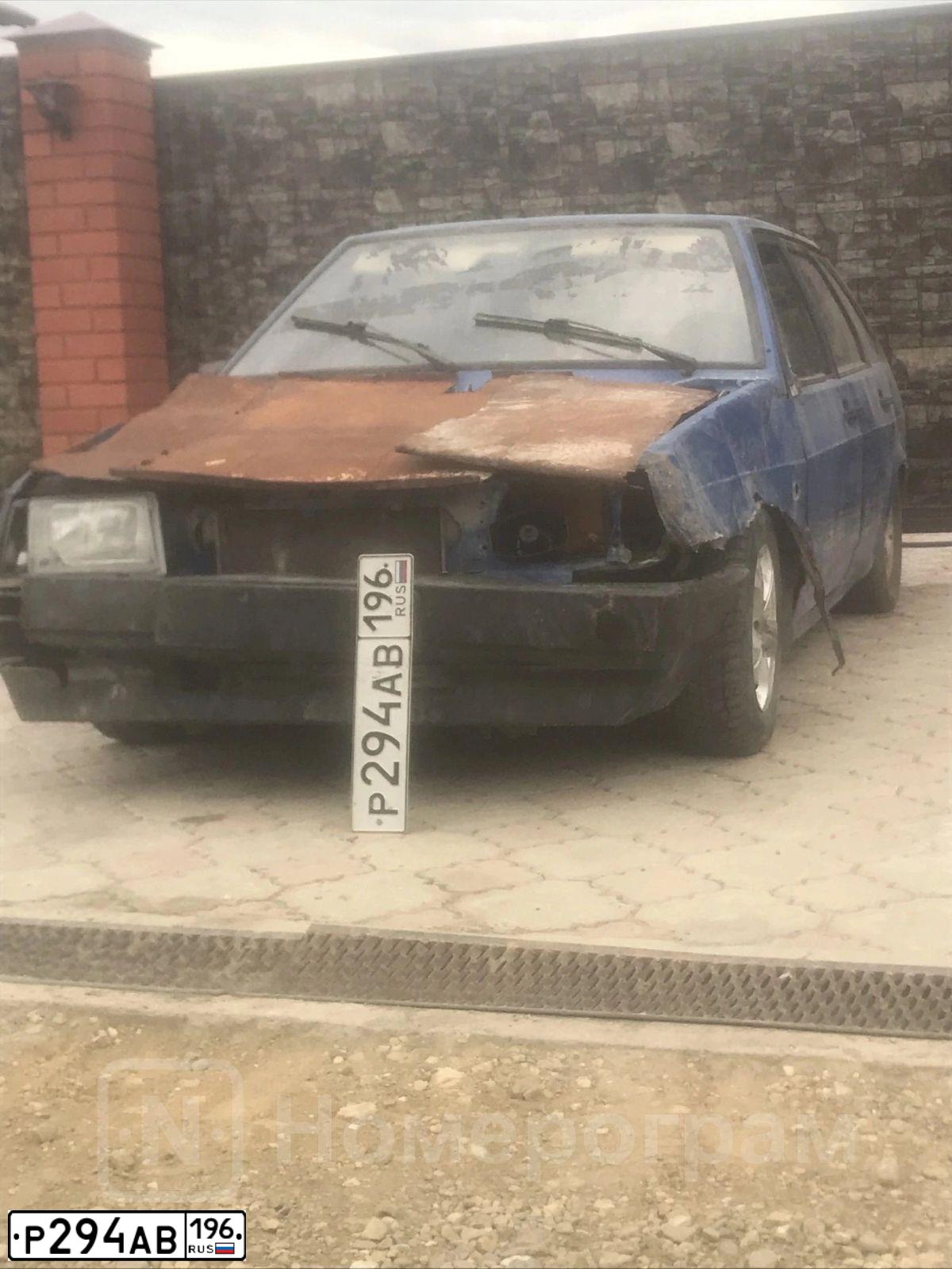 Фото автомобиля LADA 2109 SAMARA, 2000 — госномер О154ЕТ96. Цвет: синий